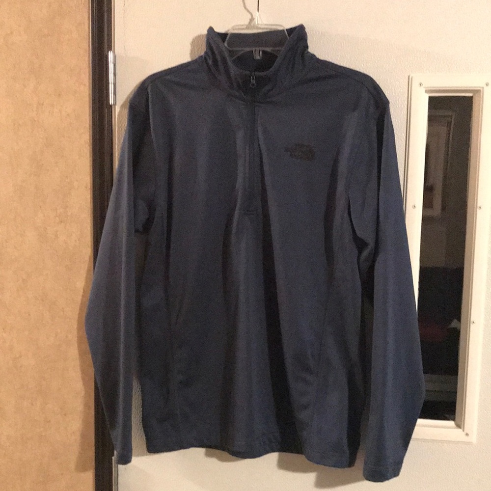 The North Face men’s pullover